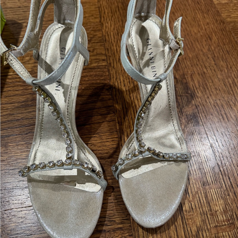 Giani Bernini Silver Strappy Heels with Rhinestone Embellishments